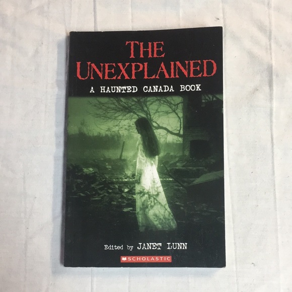 Haunted Canada 3 Book Bundle - Picture 6 of 13